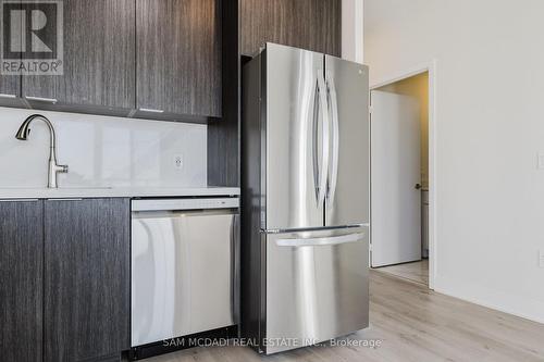 3702 - 20 Shore Breeze Drive, Toronto, ON - Indoor Photo Showing Kitchen