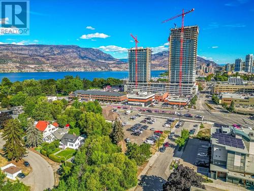 NW exposure - 251 Harvey Avenue, Kelowna, BC 