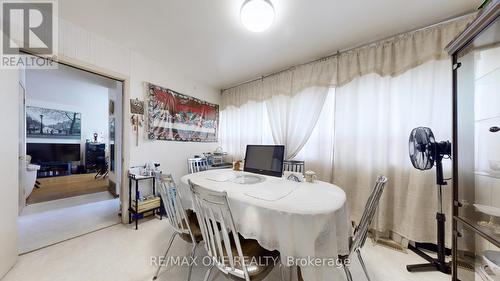 24 Streamdale Court, Toronto, ON - Indoor Photo Showing Dining Room