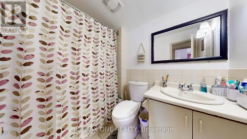 24 Streamdale Court, Toronto, ON - Indoor Photo Showing Bathroom