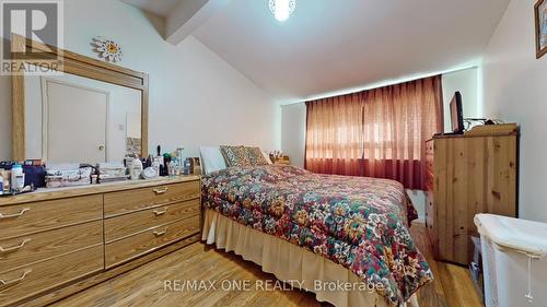 24 Streamdale Court, Toronto, ON - Indoor Photo Showing Bedroom