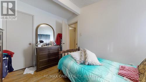 24 Streamdale Court, Toronto, ON - Indoor Photo Showing Bedroom