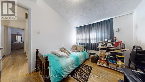 24 Streamdale Court, Toronto, ON - Indoor Photo Showing Bedroom