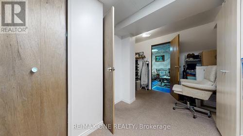 24 Streamdale Court, Toronto, ON - Indoor