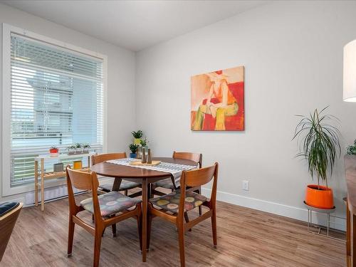 201-6544 Metral Dr, Nanaimo, BC - Indoor Photo Showing Dining Room