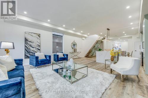 20 Rochdale Avenue, Toronto, ON - Indoor Photo Showing Living Room