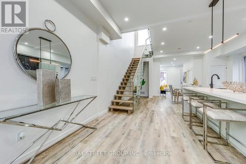 20 Rochdale Avenue, Toronto, ON - Indoor