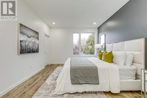 20 Rochdale Avenue, Toronto, ON - Indoor Photo Showing Bedroom