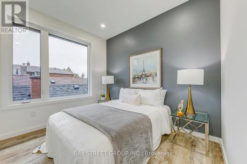 20 Rochdale Avenue, Toronto, ON - Indoor Photo Showing Bedroom