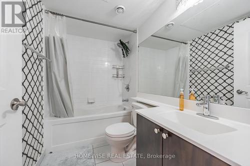 717 - 1070 Sheppard Avenue W, Toronto, ON - Indoor Photo Showing Bathroom