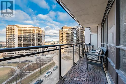 717 - 1070 Sheppard Avenue W, Toronto, ON - Outdoor With View With Exterior