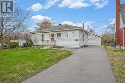 1831 HAIG DRIVE  Ottawa, ON K1G 2J4