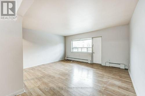 6 Lake Shore Drive, Toronto, ON - Indoor Photo Showing Other Room