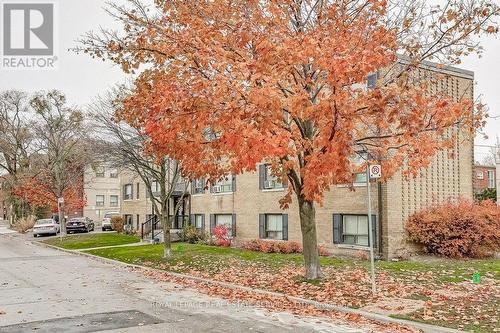 8 Lake Shore Drive, Toronto, ON - Outdoor