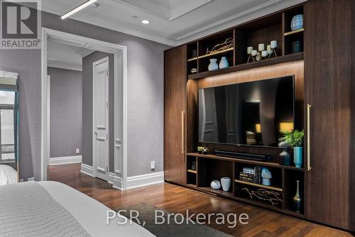 5101 - 311 Bay Street, Toronto, ON - Indoor Photo Showing Bedroom