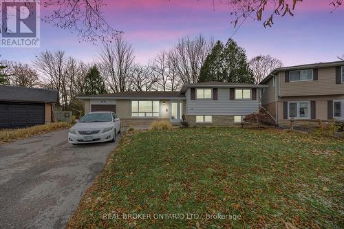 12 Curtiss Court, Barrie, ON - Outdoor With Facade