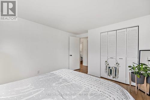 12 Curtiss Court, Barrie, ON - Indoor Photo Showing Bedroom