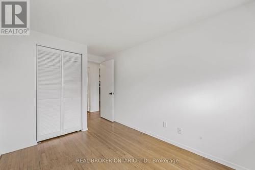 12 Curtiss Court, Barrie, ON - Indoor Photo Showing Other Room