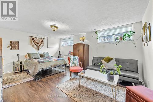 12 Curtiss Court, Barrie, ON - Indoor Photo Showing Bedroom