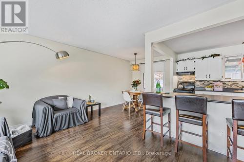 12 Curtiss Court, Barrie, ON - Indoor Photo Showing Kitchen