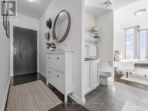 2105 - 103 The Queensway, Toronto, ON - Indoor Photo Showing Bathroom