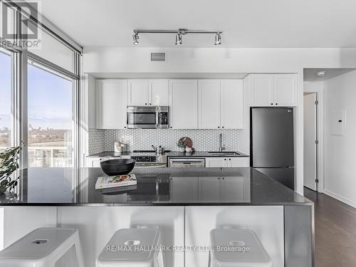 2105 - 103 The Queensway, Toronto, ON - Indoor Photo Showing Kitchen With Upgraded Kitchen