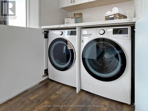 2602 - 80 Antibes Drive, Toronto, ON - Indoor Photo Showing Laundry Room