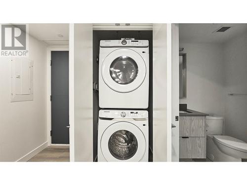 1488 Bertram Street Unit# 3301, Kelowna, BC - Indoor Photo Showing Laundry Room