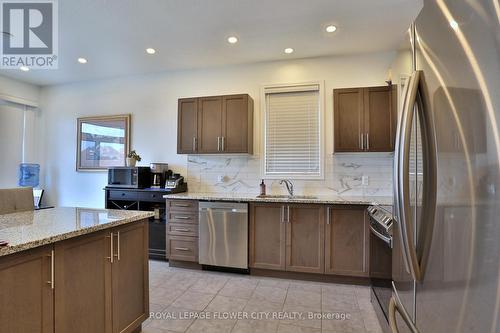 63 Saddlebrook Court, Kitchener, ON - Indoor Photo Showing Kitchen With Upgraded Kitchen