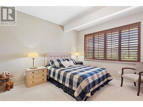 2259 Capistrano Drive, Kelowna, BC - Indoor Photo Showing Bedroom