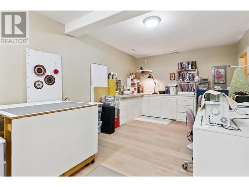 2259 Capistrano Drive, Kelowna, BC - Indoor Photo Showing Laundry Room