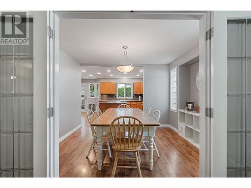 284 Drysdale Boulevard, Kelowna, BC - Indoor Photo Showing Dining Room