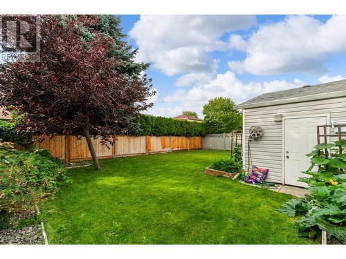 284 Drysdale Boulevard, Kelowna, BC - Outdoor With Backyard