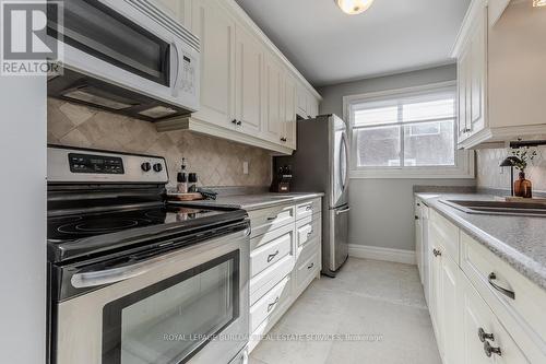 14 Montclair Crescent, Norfolk, ON - Indoor Photo Showing Kitchen