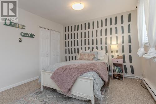 14 Montclair Crescent, Norfolk, ON - Indoor Photo Showing Bedroom