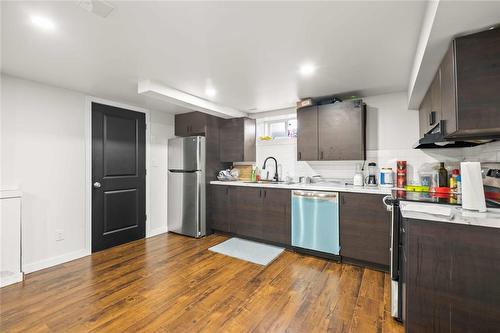 220 Bredin Drive, Winnipeg, MB - Indoor Photo Showing Kitchen