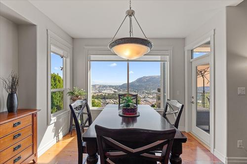 1998 Cornerstone Drive, West Kelowna, BC - Indoor Photo Showing Dining Room