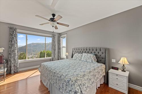 1998 Cornerstone Drive, West Kelowna, BC - Indoor Photo Showing Bedroom