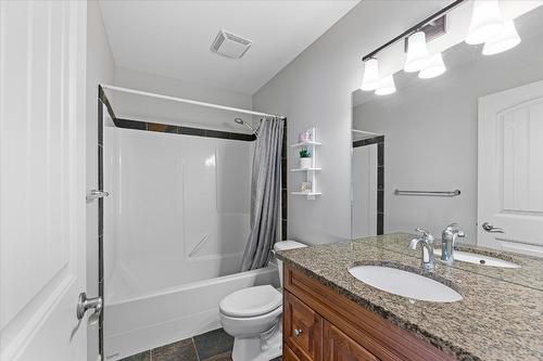 1998 Cornerstone Drive, West Kelowna, BC - Indoor Photo Showing Bathroom