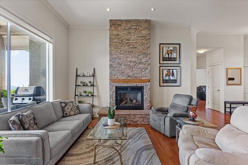 1998 Cornerstone Drive, West Kelowna, BC - Indoor Photo Showing Living Room With Fireplace