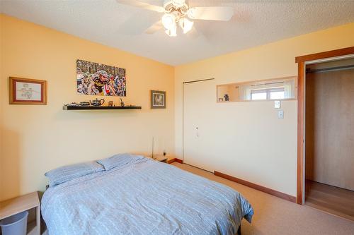 830 Three Mile Road, Penticton, BC - Indoor Photo Showing Bedroom