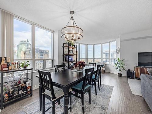 1719-15 Northtown Way, Toronto, ON - Indoor Photo Showing Dining Room