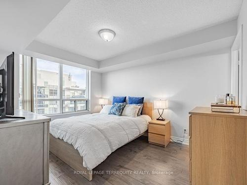 1719-15 Northtown Way, Toronto, ON - Indoor Photo Showing Bedroom