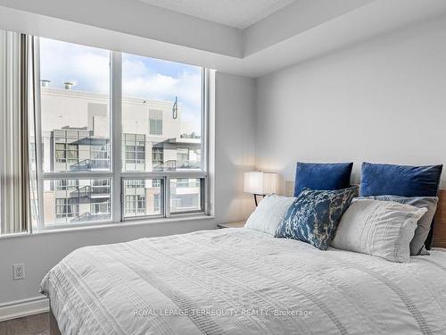 1719-15 Northtown Way, Toronto, ON - Indoor Photo Showing Bedroom