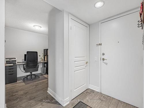 1719-15 Northtown Way, Toronto, ON - Indoor Photo Showing Other Room