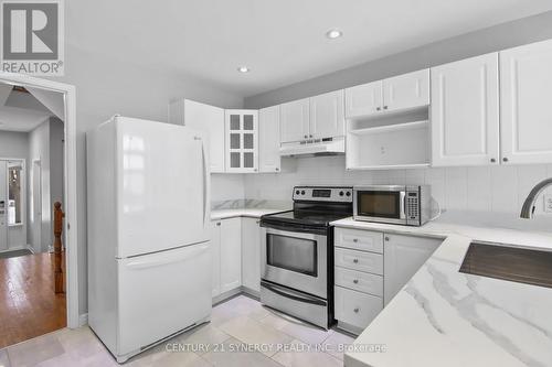 24 Avonhurst Avenue, Ottawa, ON - Indoor Photo Showing Kitchen