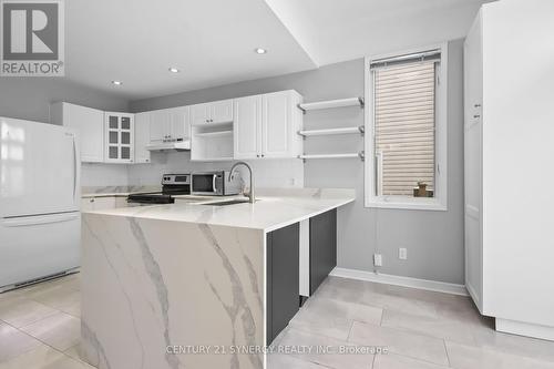 24 Avonhurst Avenue, Ottawa, ON - Indoor Photo Showing Kitchen