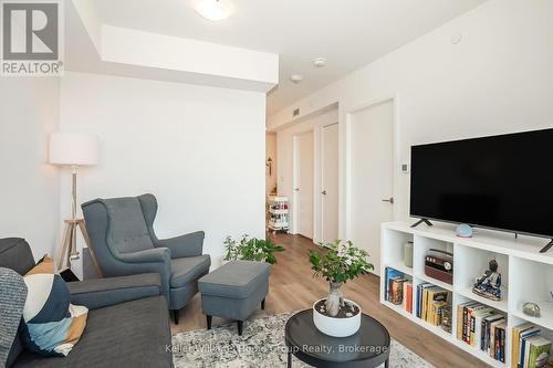 2305 - 2033 Kennedy Road, Toronto (Agincourt South-Malvern West), ON - Indoor Photo Showing Living Room