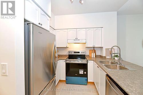 824 - 231 Fort York Boulevard, Toronto, ON - Indoor Photo Showing Kitchen With Stainless Steel Kitchen With Double Sink