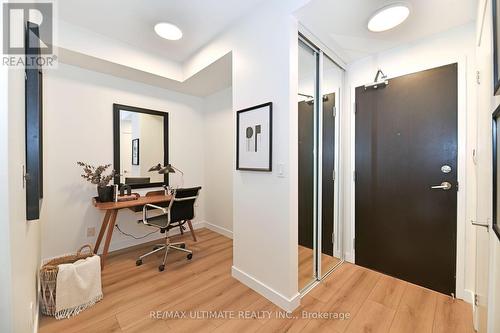 824 - 231 Fort York Boulevard, Toronto, ON - Indoor